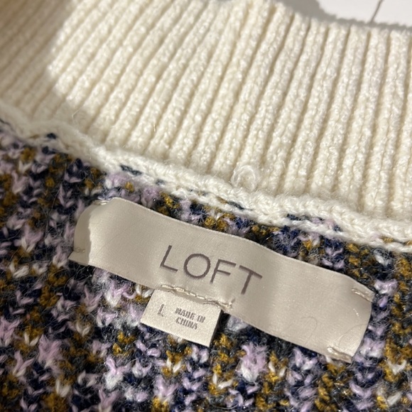 LOFT Floral Cream Sweater Large Wool Mohair Blend Super Soft Fall Winter Purple - Picture 2 of 5